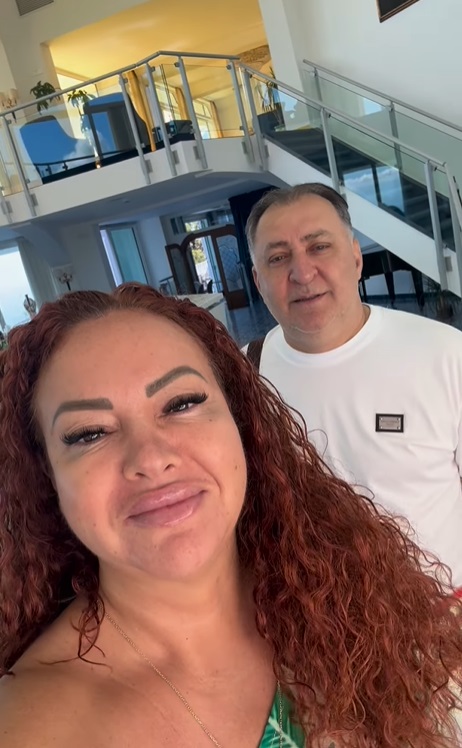 Dovada că Vali Vijelie a fost iertat de soție după ce a fost surprins alături de altă femeie. Cum a împăcat-o pe Carmen Rusu 8 vali vijelie sotie carmen rusu 1