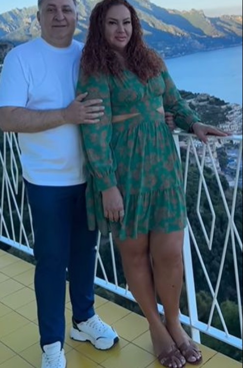 Dovada că Vali Vijelie a fost iertat de soție după ce a fost surprins alături de altă femeie. Cum a împăcat-o pe Carmen Rusu 6 vali vijelie sotie carmen rusu 3