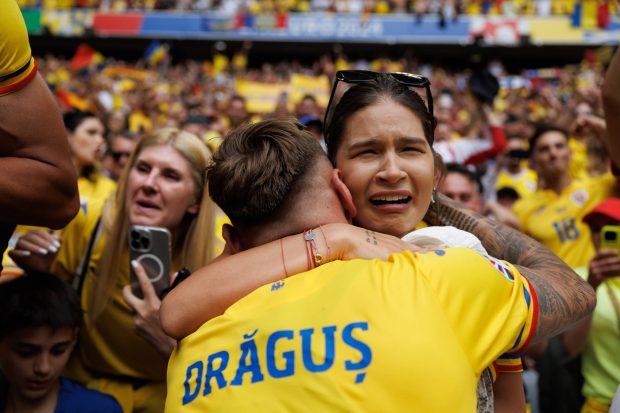 EURO 2024. Imagini emoționante cu Vanessa, soția lui Denis Drăguș, la meciul România – Ucraina. A izbucnit în lacrimi de bucurie