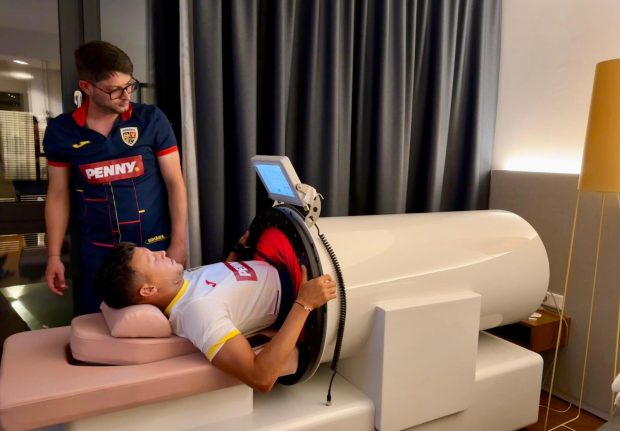 EURO 2024 | NASA România! Jucătorii se refac pentru meciul cu Belgia ca astronauții în spațiu