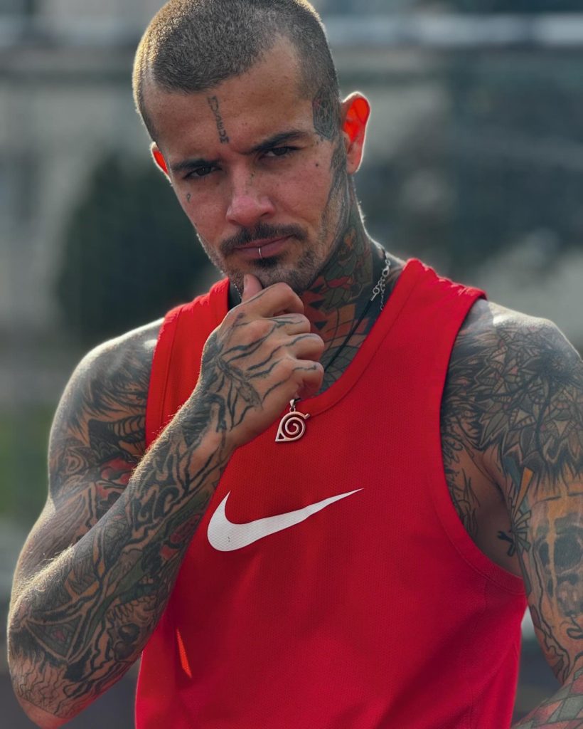 Zanni dezvăluie talentul său artistic și povestește despre familia sa în premieră 2 438078083184305909520422593780306336920301194n