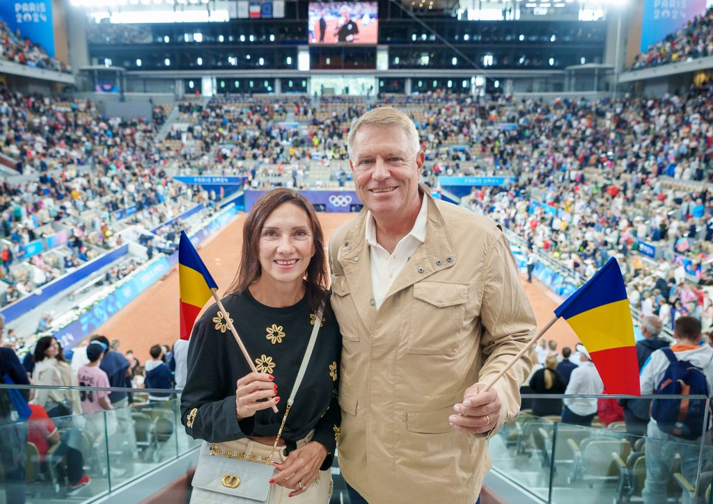 JO 2024. Klaus Iohannis și Carmen Iohannis Au Asistat La Două Dintre Meciurile Sportivilor Români 