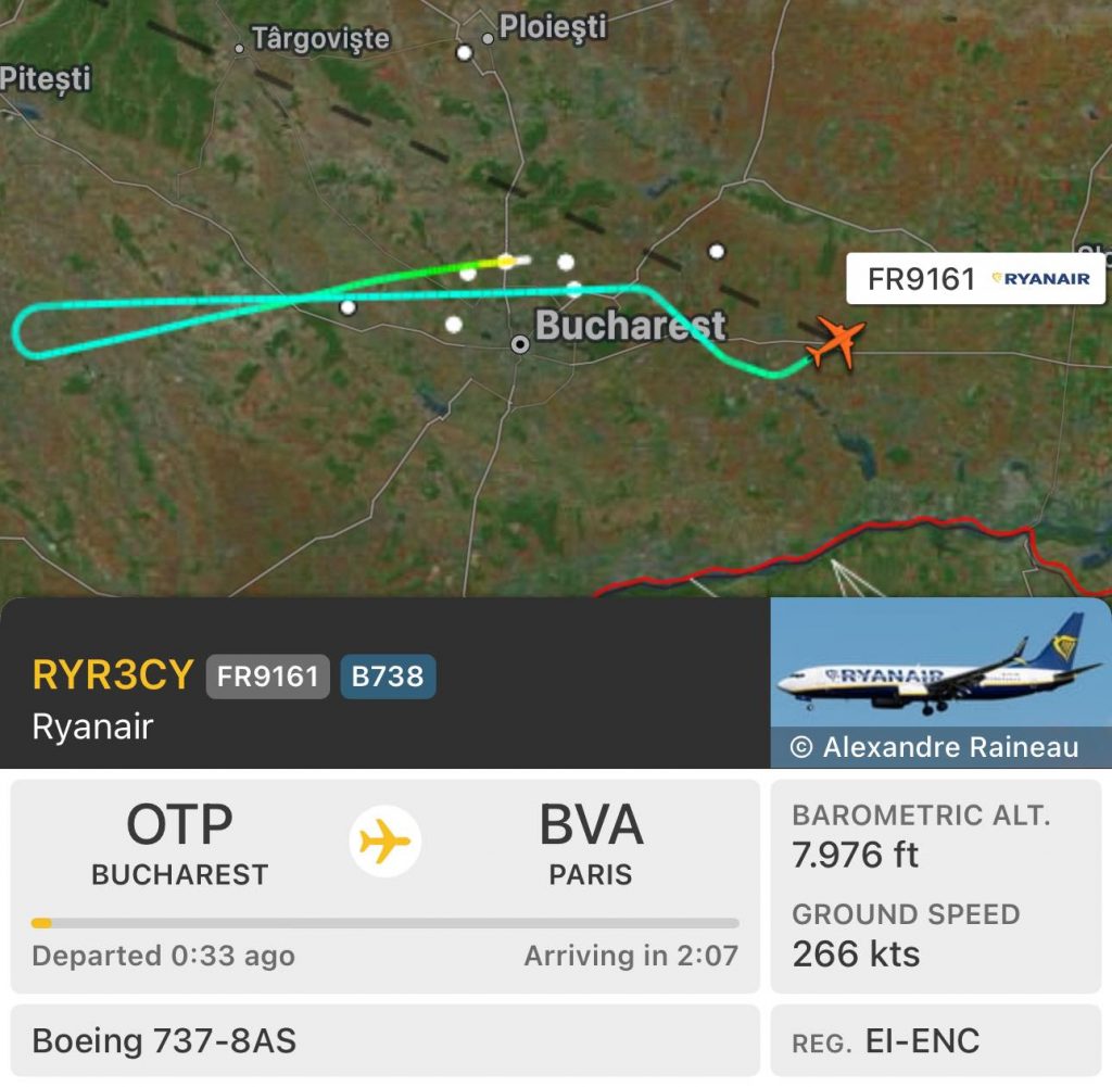 Un avion s-a întors din drum la puțin timp după decolarea de pe aeroportul Otopeni. Piloții au declarat urgență la bord 1 453503258888883433264690602930772297414529n
