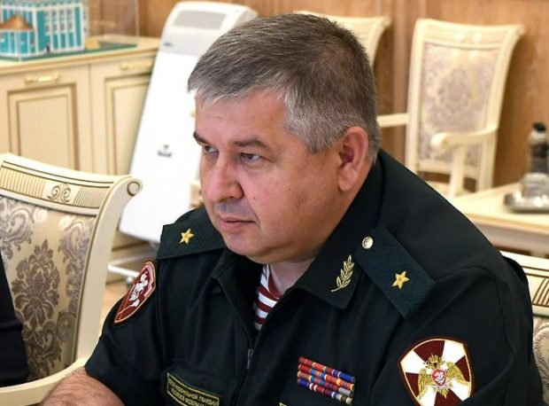 Condamnat la 9 ani și jumătate de închisoare pentru o mită de 200.000 de euro, un general al Gărzii Ruse a cerut să fie trimis pe front