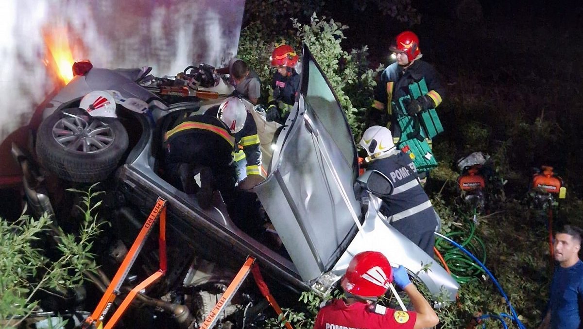 Tragedie în Sibiu: Un TIR a ucis un cuplu suflete Tragedie în Sibiu: Un TIR a ucis un cuplu suflete