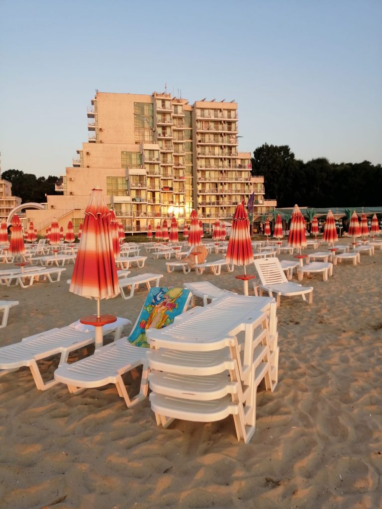 Un sejur all-inclusive în Bulgaria prin comparație cu România. „Am dat 2.500 de lei pe șase nopți. Tot e mult mai ieftin decât la noi” 3 albena generice 1