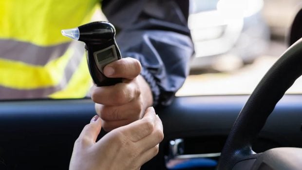 Șoferiță prinsă pe autostradă conducând cu alcoolemie de 4,85 la mie, în Germania: „Îți trebuie antrenament pentru cifra asta”