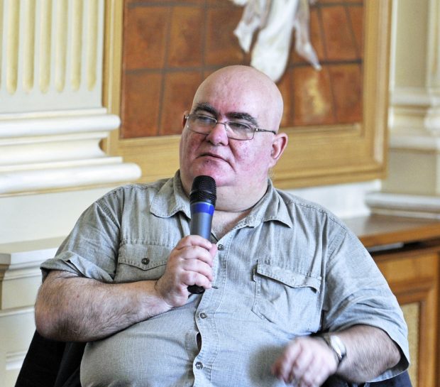 Alfred Bulai a depus cerere de pensionare din SNSPA după ce a fost acuzat de foste studente de abuzuri sexuale