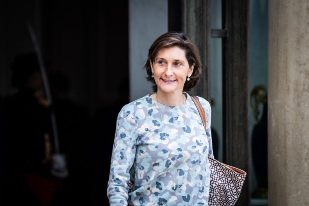 Ministrul francez al sportului, Amelie Oudea-Castera, a înotat în Sena, cu 13 zile înainte de începerea Jocurilor Olimpice | VIDEO