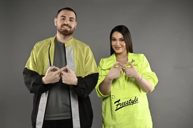 Imagine Stire Cine este noul iubit al lui Betty, fiica lui Florin Salam. Artista a divorțat de soț și le răspunde celor care o acuză de infidelitate. „Nu cer milă” | 2review.ro
