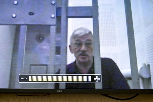 Disidentul rus Oleg Orlov compară sistemul judiciar din Rusia cu Germania nazistă: „Tribunalele sunt supuse doar dictatelor politice”