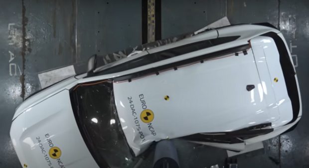 Dacia Duster, „zdrobită” la testele de impact EuroNCAP: „Există puțină siguranță pentru bani puțini” | VIDEO