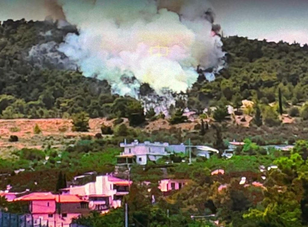 Incendiu devastator în pădurea din Glyka Nera, aproape de Atena 1 Imagine incendiu Glyka Nera