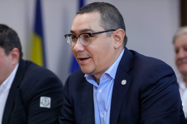 Victor Ponta, atac la adresa Elenei Lasconi: „Vrea să fie o scandalagioaică care o face pe Şoşoacă să pară o «Lady»”