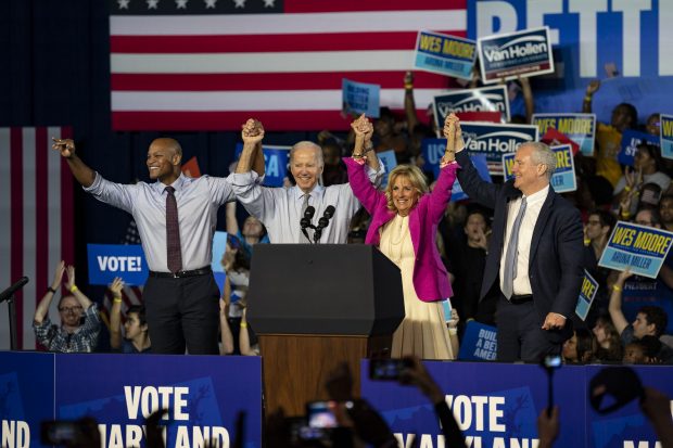 Ce urmează pentru democraţi după retragerea lui Joe Biden