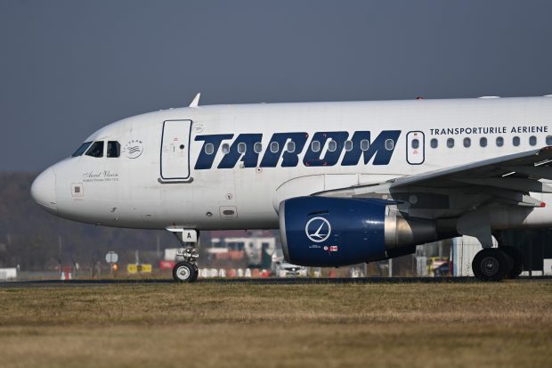 TAROM suspendă zborurile către Beirut de miercuri şi joi, după ce MAE a transmis o alertă pentru Liban 