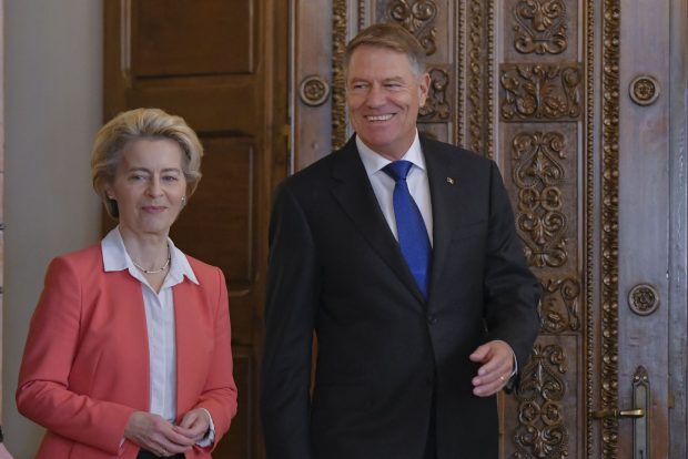 Jocuri de culise la Strasbourg: Iohannis reintră în cărți pentru o funcție importantă. Alternativa în cazul unui eșec la vot al Ursulei von der Leyen