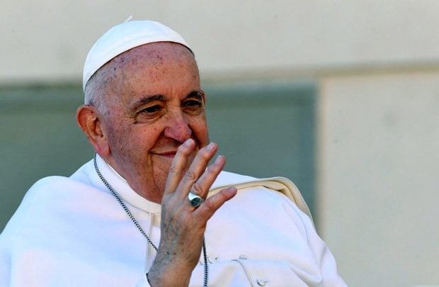 Vaticanul interzice tatuajele şi piercingurile pentru angajaţii de la Bazilica Sfântul Petru