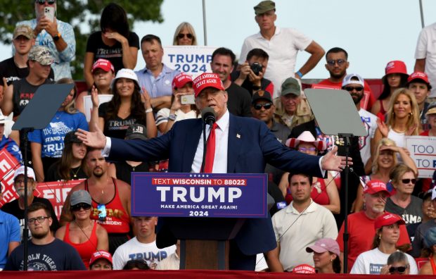 INTERVIU Ecaterina Locoman, lector la Universitatea din Pennsylvania: „Americanii care îl votează pe Trump aleg împotriva propriilor lor interese”