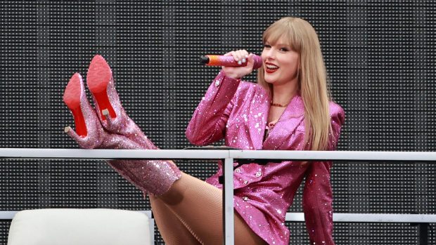 Taylor Swift a rezervat în întregime un hotel de lux din Zürich. Cât costă suita prezidențială în care va fi cazată cântăreața americană
