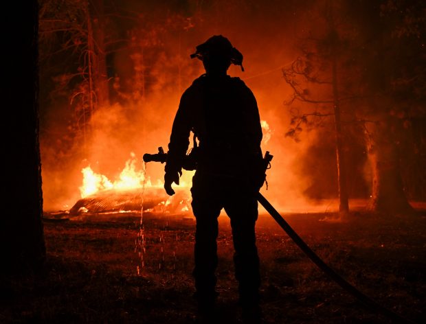 „Park Fire”, unul dintre cele mai mari incendii din California, scăpat de sub control: „Continuă să ardă foarte activ”