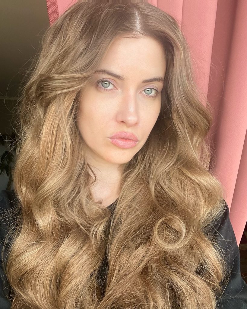 iulia albu 9