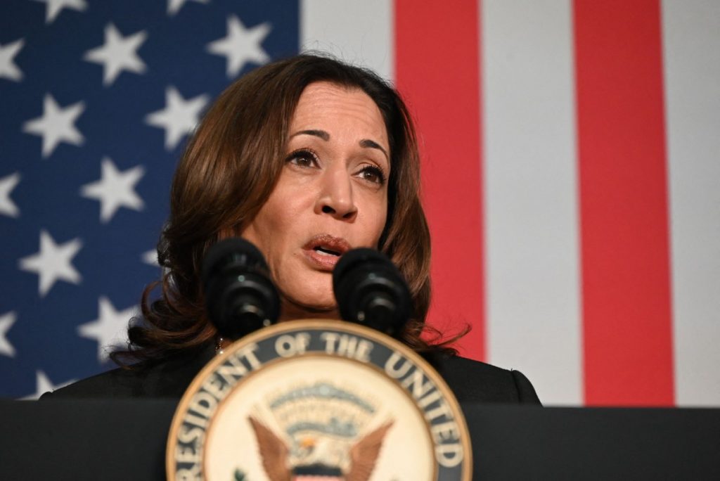 Cine este Kamala Harris, propunerea lui Joe Biden pentru Casa Albă. A scris istorie în 2021, când a devenit prima vicepreședintă a SUA 3 kamala harris 11