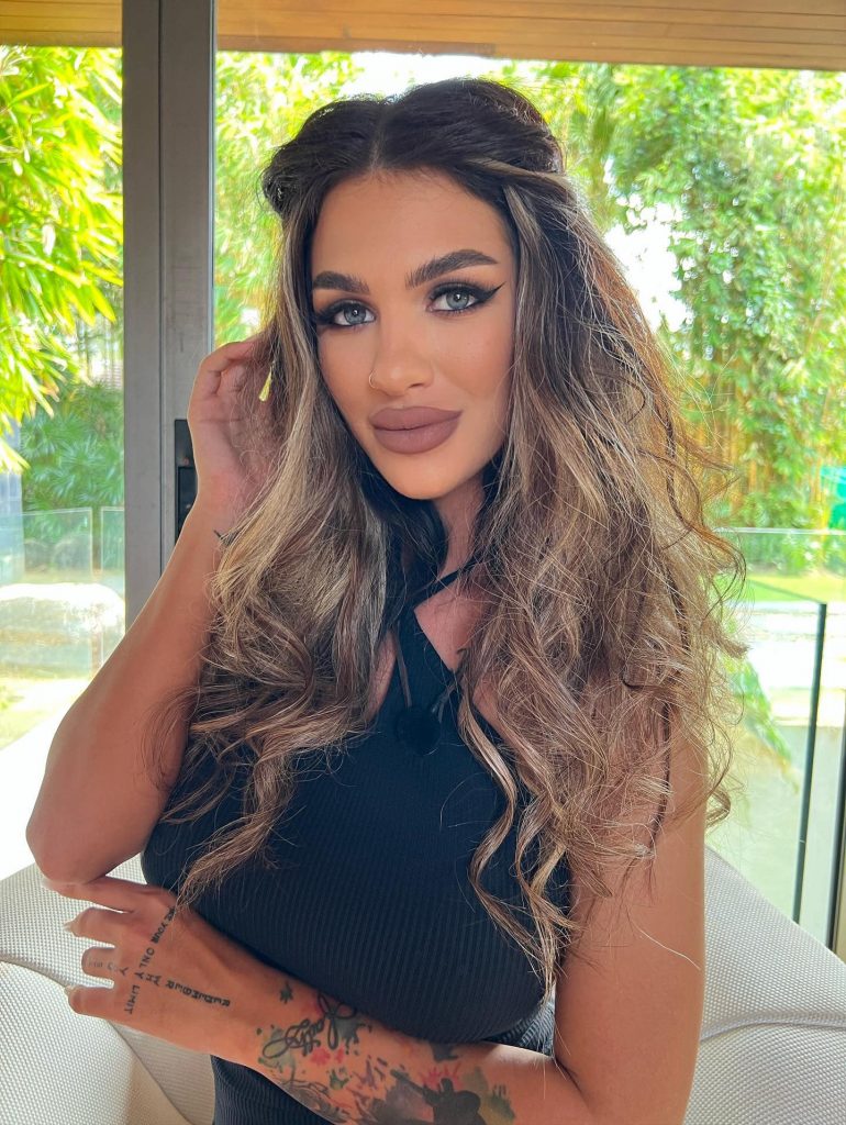 larisa martan insula iubirii 3