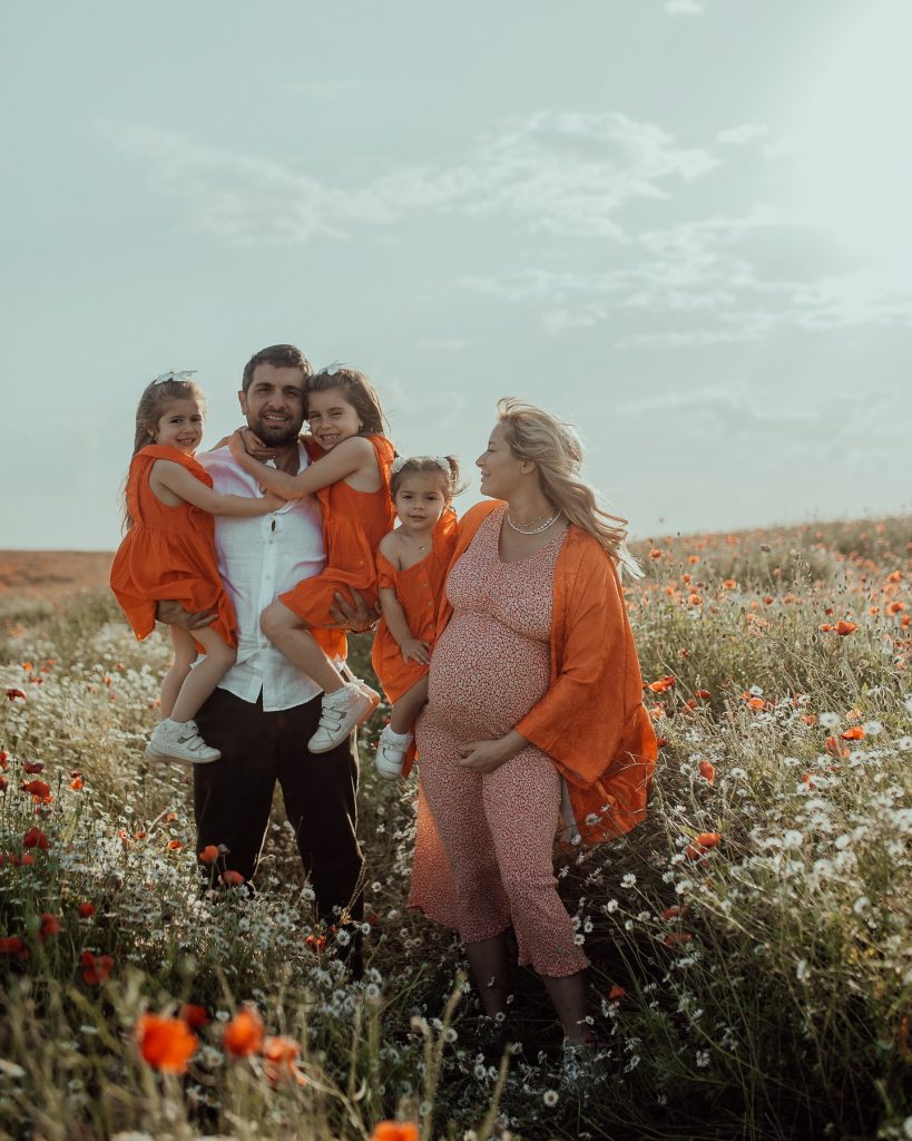 laura cosoi si familia 4