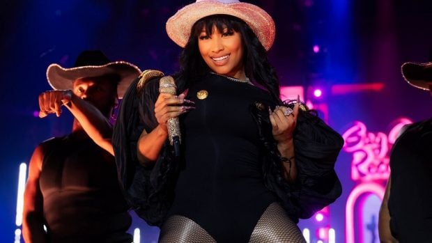 Val de reacții după ce Nicki Minaj și-a anulat concertul de la SAGA: „Dacă ați rămas fără festival, sunteți bineveniți la Neversea”