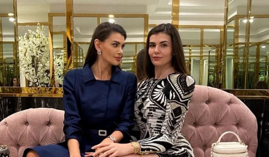monica gabor si ramona 1