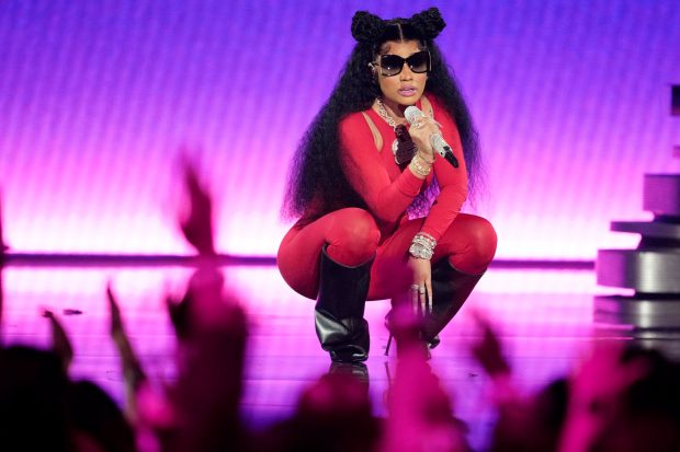 Nicki Minaj și-a anulat concertul de la Festivalul SAGA din București, cu câteva ore înainte să urce pe scenă