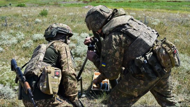 Schimb de focuri între soldații ucraineni din Harkov. Trei militari au murit