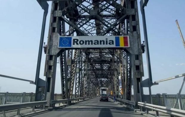 Restricţii de circulaţie pe podul Giurgiu – Ruse. Cât timp durează lucrările