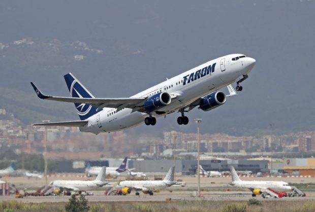 Protestul piloților TAROM „arată lipsă de respect faţă de pasageri”, spune ministrul Grindeanu