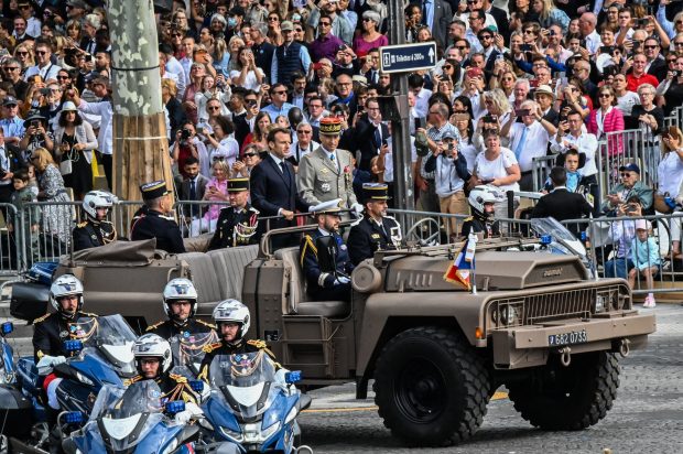 LIVE VIDEO: Franța celebrează ziua naţională. Parada militară, perturbată de organizarea Jocurilor Olimpice