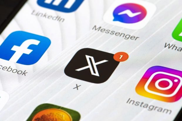 UE amenință platforma X a lui Elon Musk cu amenzi uriașe. Fostul Twitter, acuzat că înşală utilizatorii şi încalcă regulile pentru conţinutul online