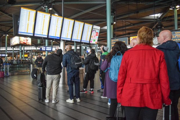Probleme la nivel global cu serviciile Microsoft. Haos în aeroporturi: zboruri afectate și pe Otopeni. Bănci și instituții media din multe țări au raportat perturbări