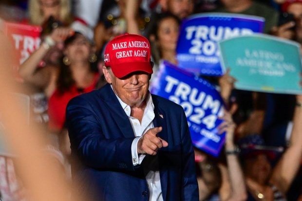 Donald Trump, fără condiții speciale pe Facebook şi Instagram. Cum justifică Meta decizia