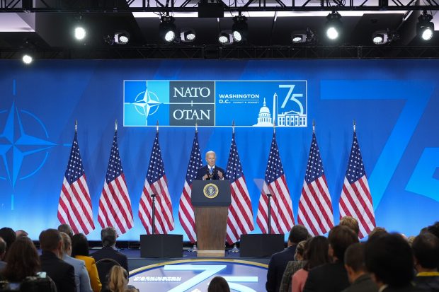 Principalele concluzii ale conferinței de presă ținute de Biden. The Guardian: Claritatea pe politică externă, umbrită de gafe