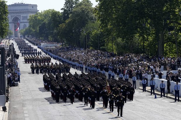 Franța celebrează ziua naţională. Parada militară, perturbată de organizarea Jocurilor Olimpice | VIDEO