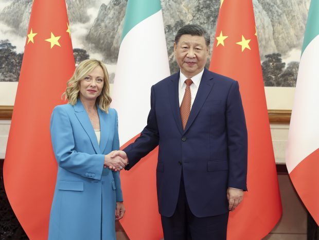 Giorgia Meloni promite că va „relansa” cooperarea Italiei cu China, în prima ei vizită la Beijing