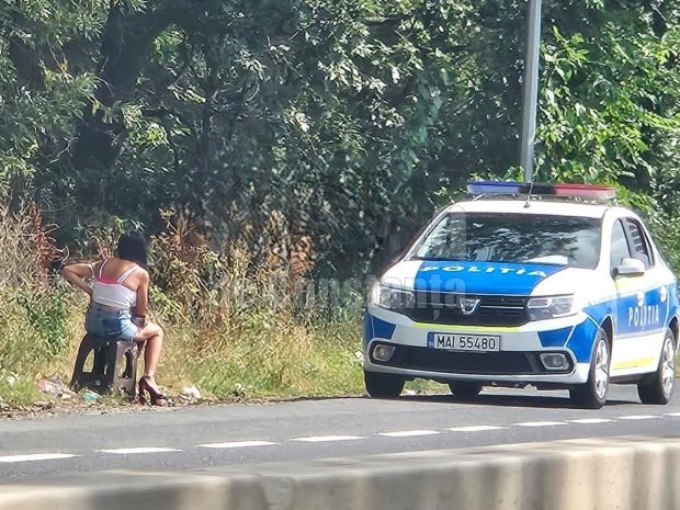 Poliţişti din Constanța, acuzaţi că au stat mai multe ore pe drumul Agigea – Eforie, lângă o femeie acuzată de prostituție