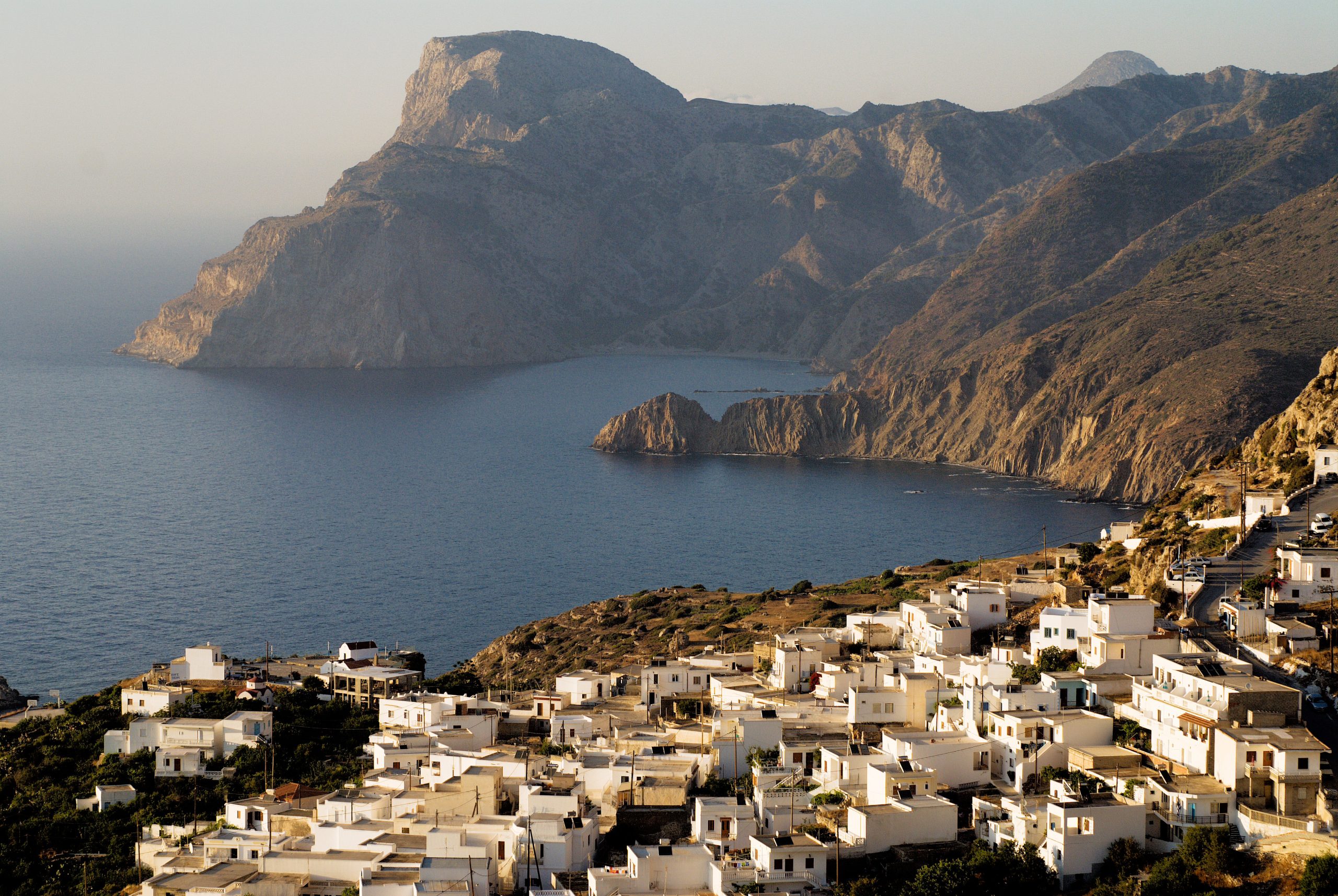 Κρίση νερού στα ελληνικά νησιά, στην κορύφωση της τουριστικής περιόδου.  «Τα τανκ μας είναι άδεια»