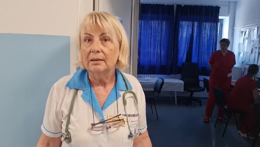 REPORTAJ. Printre pacienții care suferă la 38 de grade în saloanele spitalului din Câmpina. „Cum fierbe ciorba pe foc așa fierbem noi, în clocot”