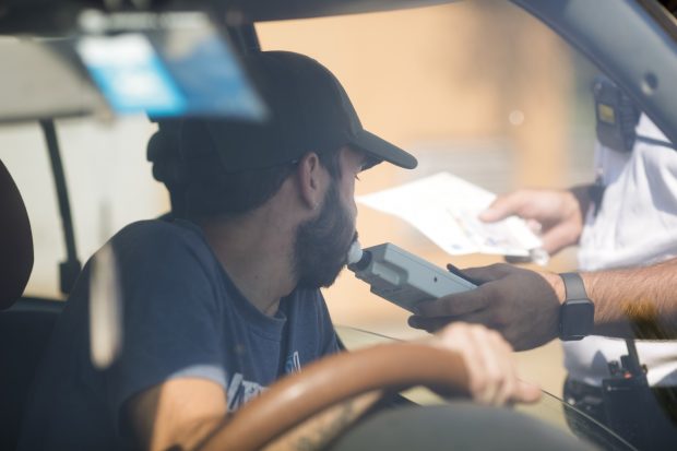 INTERVIU | Drogul popular care poate fi depistat la șoferi în doar patru județe din România: „Nu-l detectează nici Drägerul poliției”