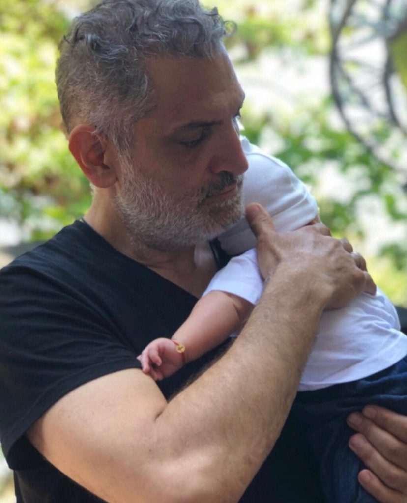 Iubita lui Damian Drăghici, despre implicarea artistului în viața băiețelului lor. „Nu am cum să suplinesc lipsa fizică” 2 2628479463242549795232706491777934577569650n