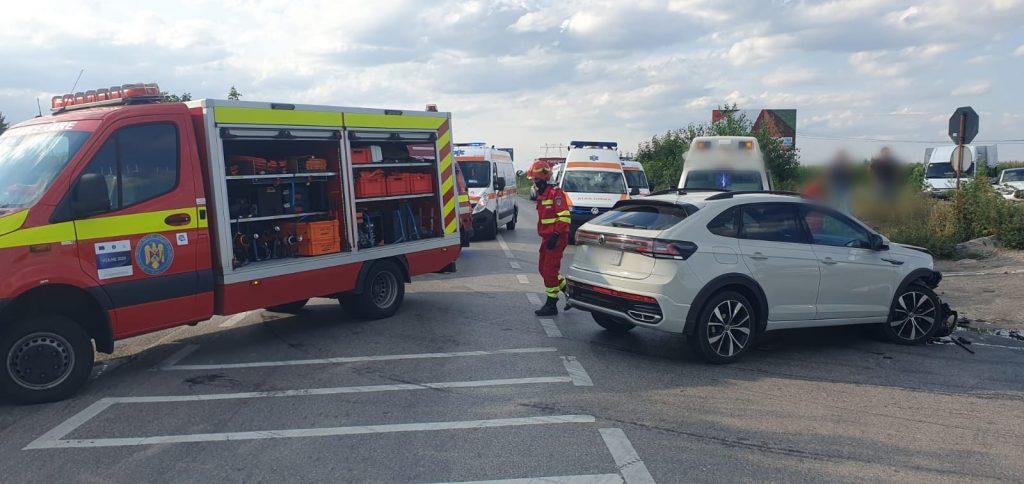 Accident grav în judeţul Suceava. 9 persoane au fost duse la spital, dintre care 6 copii 3 3d7c6c49 52f0 4a48 b95d 2a1a4a2e228f
