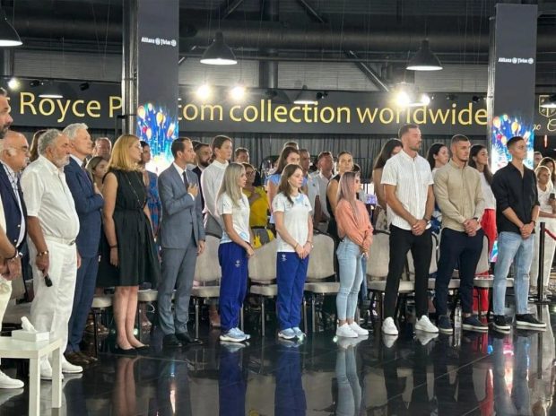 Medaliaţii de la Jocurile Olimpice, premiaţi de Ion Ţiriac. Ce maşini le-a oferit miliardarul