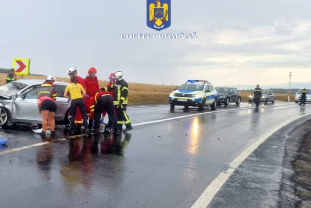 Doi oameni au murit și cinci au fost răniți într-un grav accident de pe DN 1, în județul Brașov